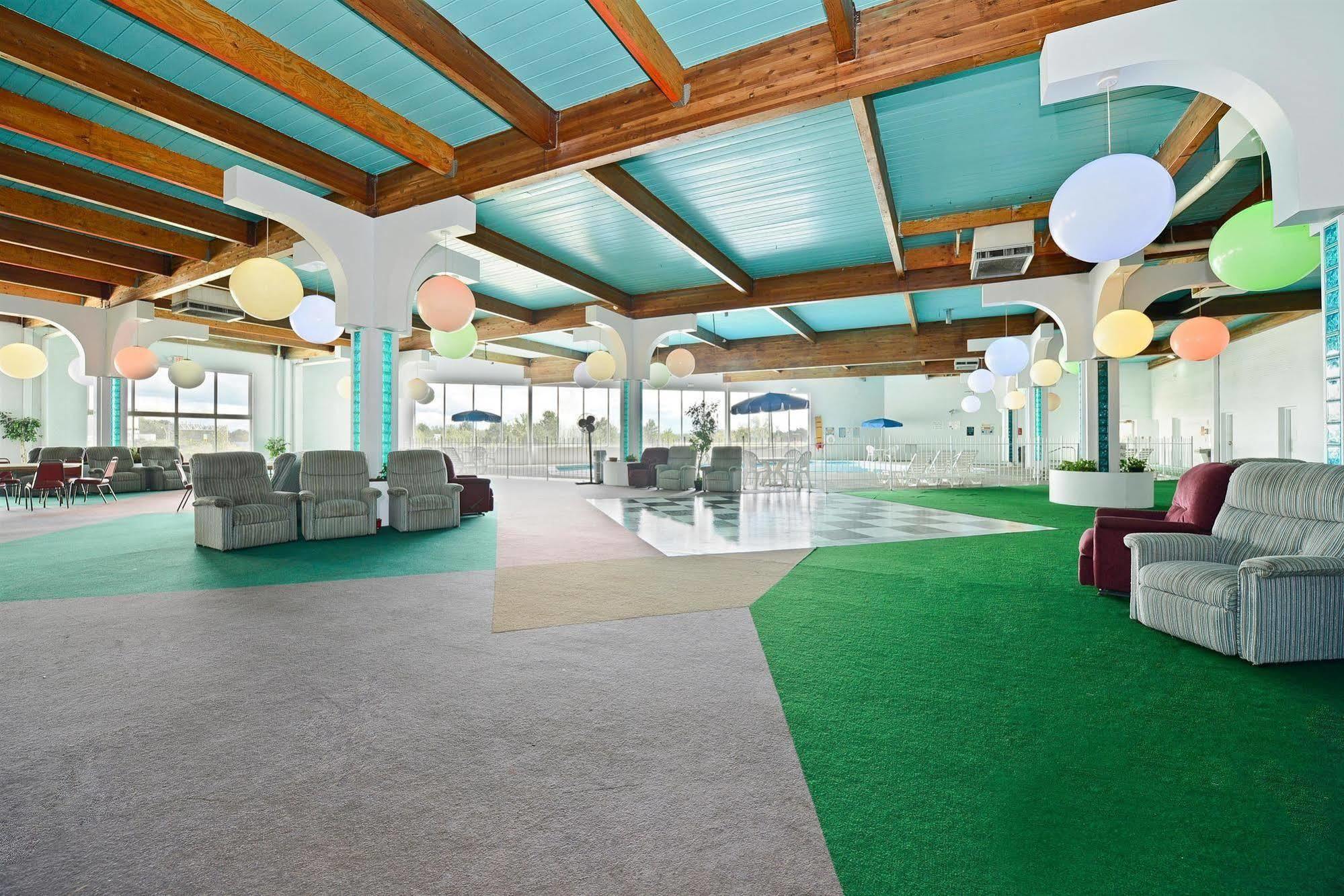 Howard Johnson By Wyndham Saint Joseph Benton Harbor Interiér fotografie