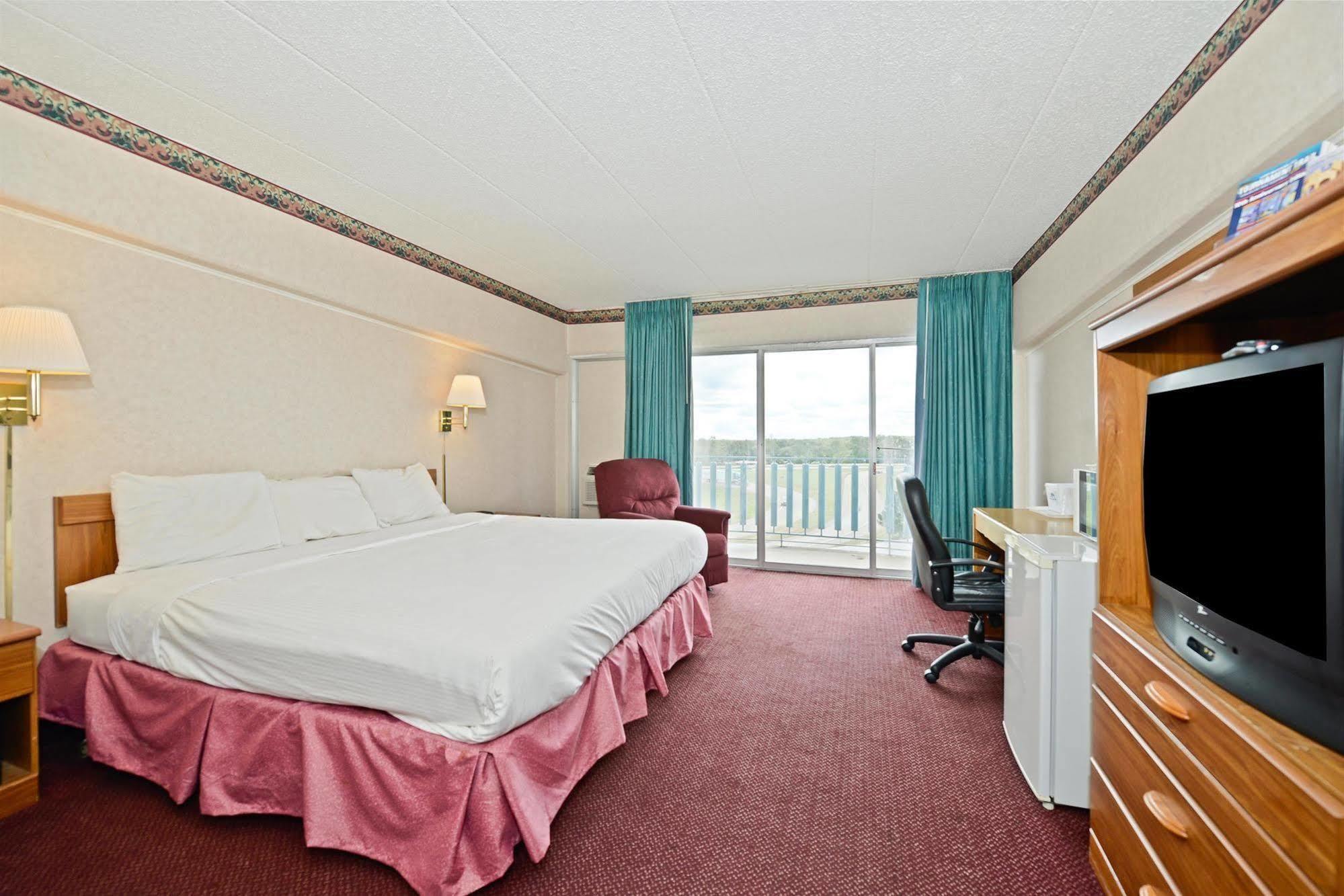 Howard Johnson By Wyndham Saint Joseph Benton Harbor Exteriér fotografie