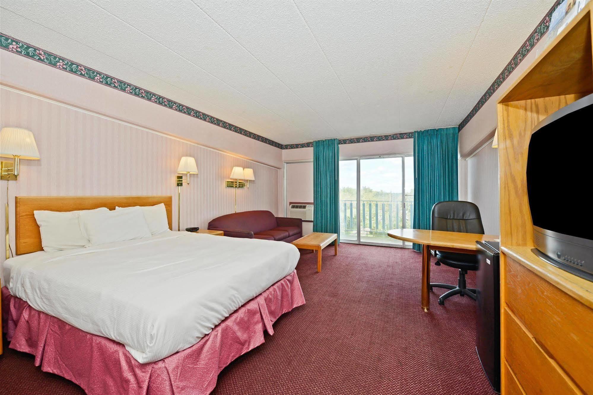 Howard Johnson By Wyndham Saint Joseph Benton Harbor Exteriér fotografie